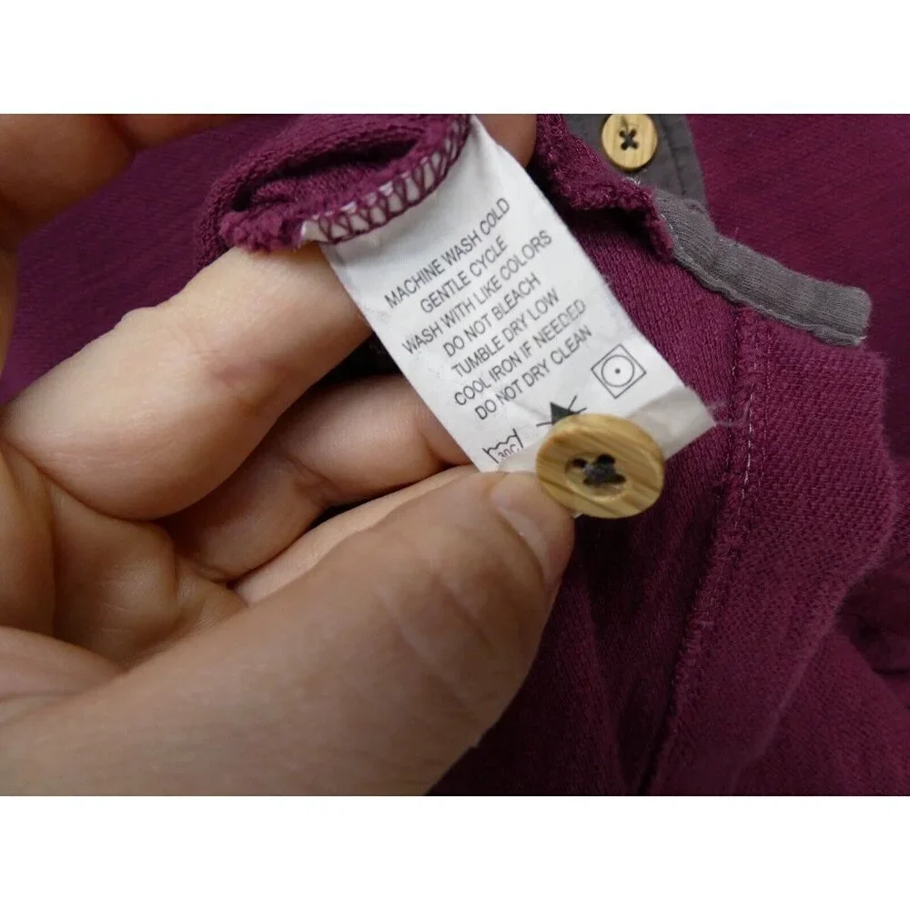 Carbon 2 Cobalt. Like new. Men's Short Sleeve Polo in Berry with Contrast Collar - Picture 9 of 10